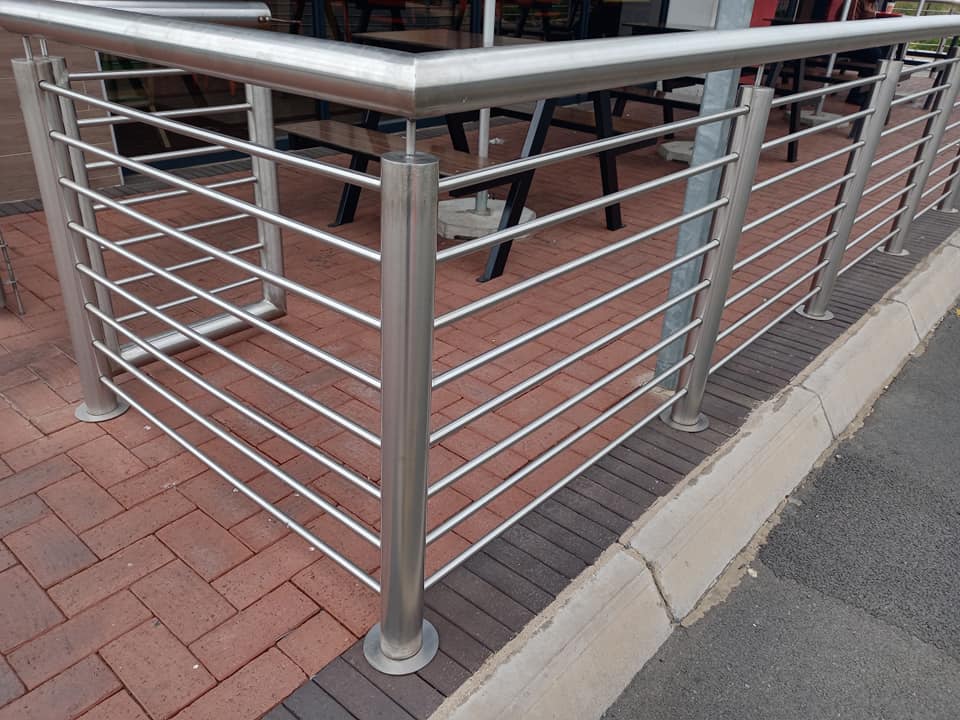 Horizontal Rail Balustrade
